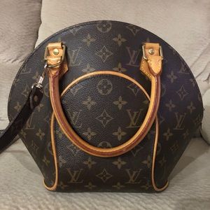 Louis Vuitton Ellipse Monogram